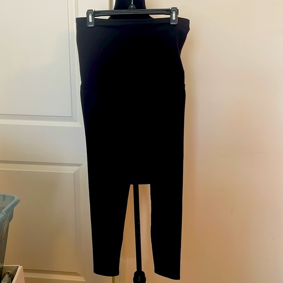 T4T Black Maternity Leggings - Picture 1 of 3